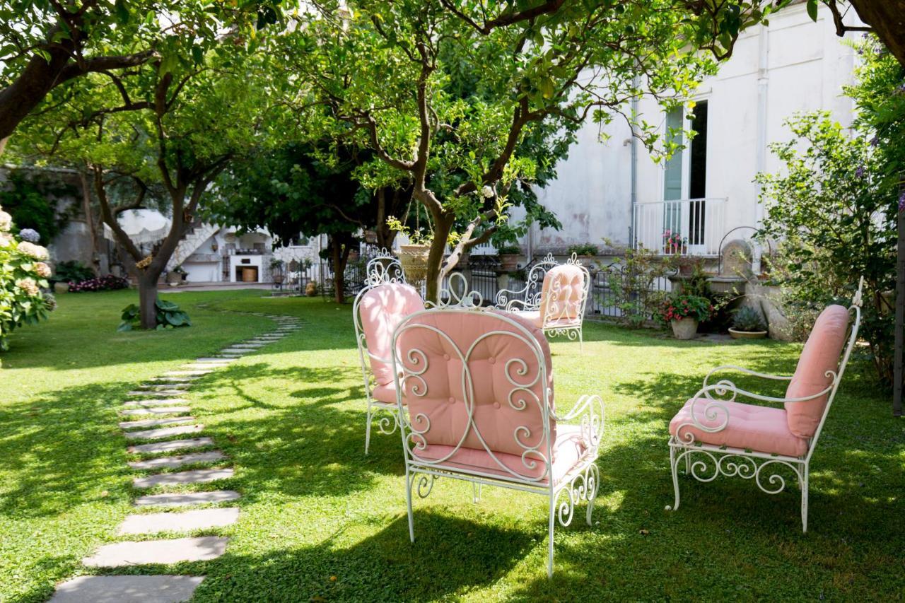 Palazzo Cacace Relais Hotel Meta Buitenkant foto